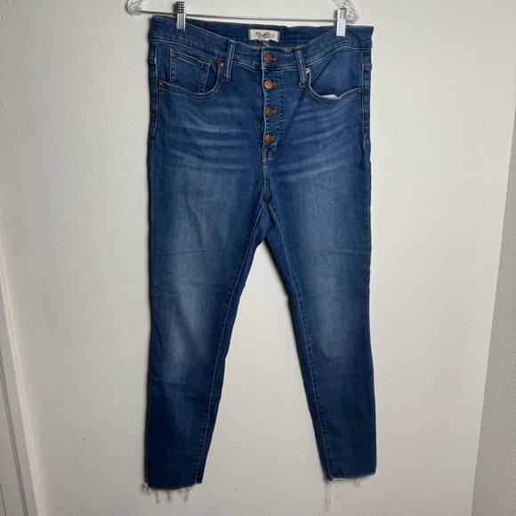 Madewell Denim - Madewell 9 inch mid Rise Skinny Blue Jeans button fly